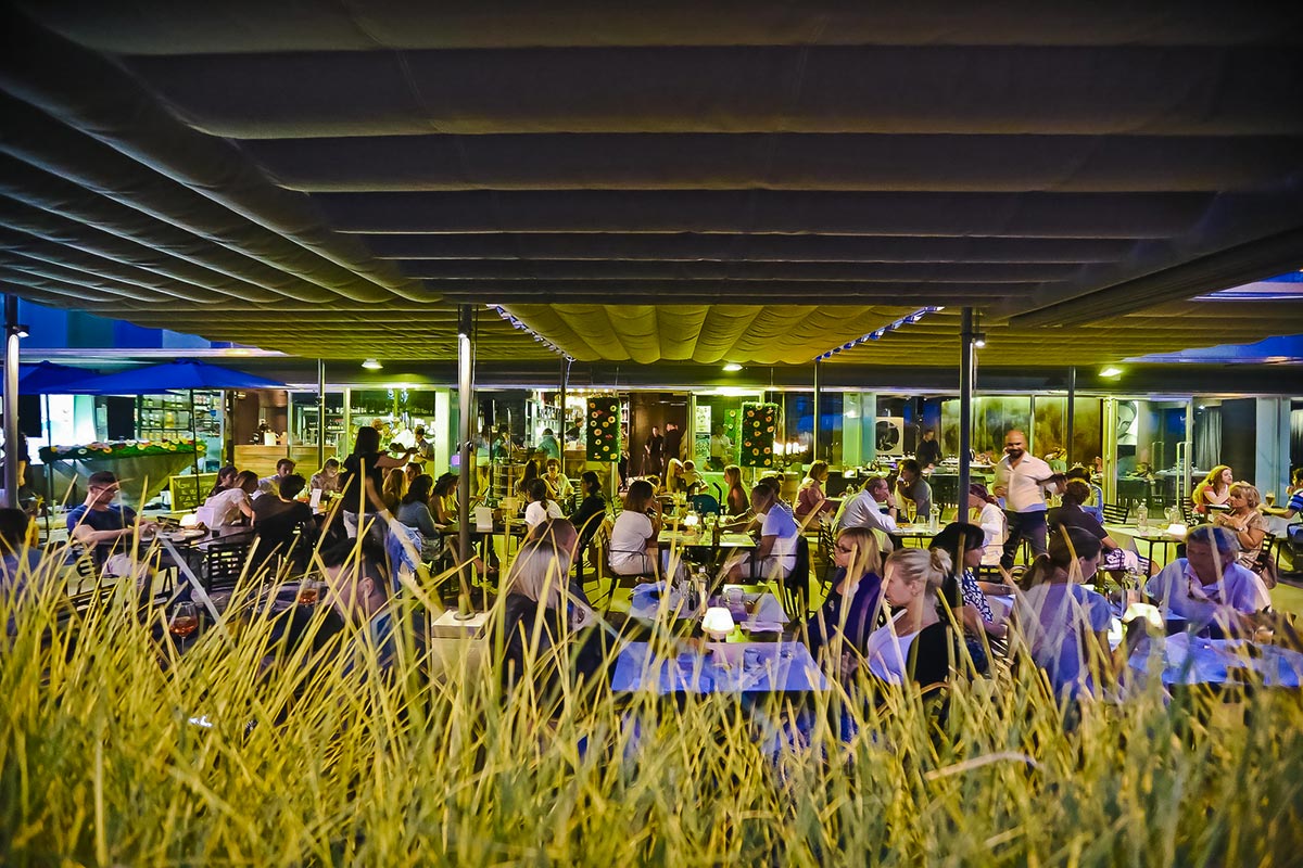 terrazza nella natura della pineta